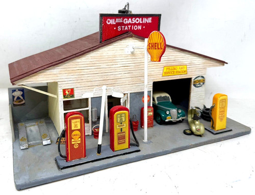 Shell tankstelle oil - shell,