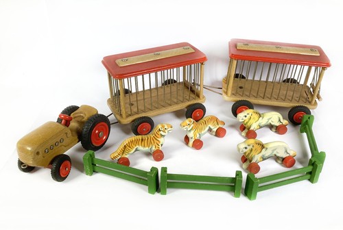 Lot 8602 fröbel vero - ,